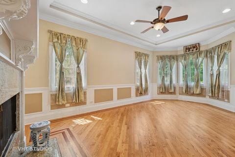 Tiny photo for 4858 W Chase Avenue, Lincolnwood, IL 60712 (MLS # 12468776)