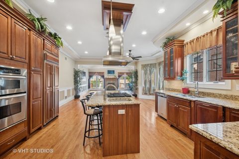 Tiny photo for 4858 W Chase Avenue, Lincolnwood, IL 60712 (MLS # 12468776)