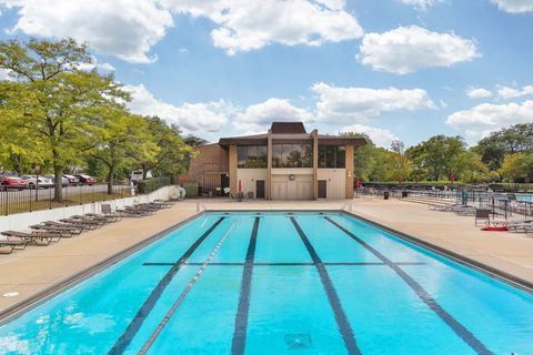 Tiny photo for 478 Raintree Court #2B, Glen Ellyn, IL 60137 (MLS # 12508430)