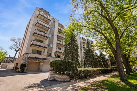 Photo of 4125 N Keystone Avenue #202, Chicago, IL 60641 (MLS # 12628205)