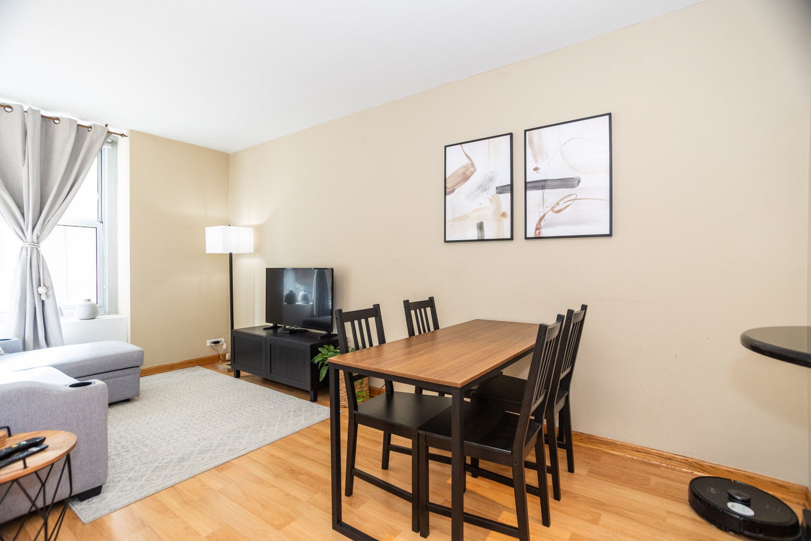 777 N Michigan Avenue 2106