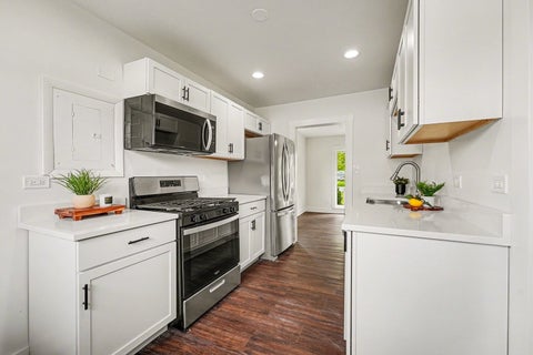 Tiny photo for 17332 Lorenz Avenue, Lansing, IL 60438 (MLS # 12644171)