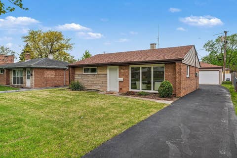 Tiny photo for 17332 Lorenz Avenue, Lansing, IL 60438 (MLS # 12644171)