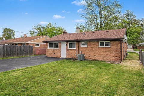 Tiny photo for 17332 Lorenz Avenue, Lansing, IL 60438 (MLS # 12644171)
