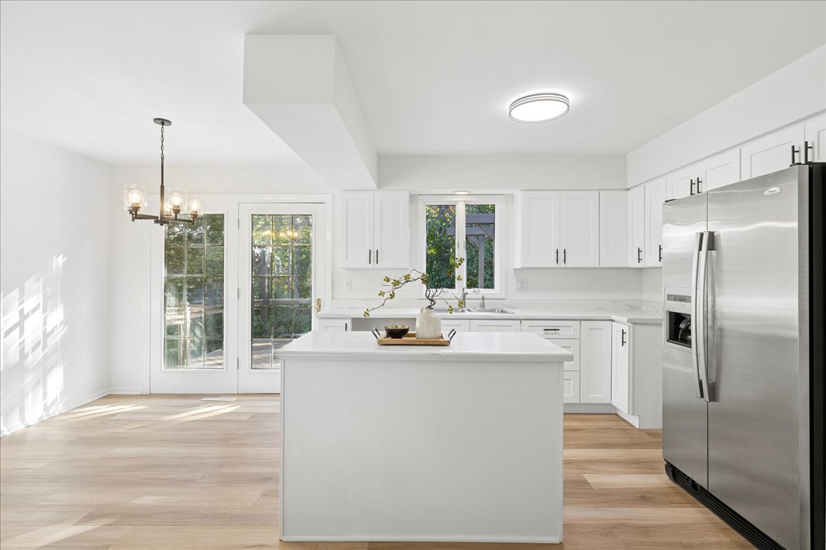 53 N Mclean Boulevard