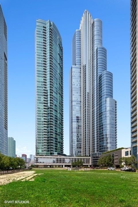 1201 S Prairie Avenue 806 Chicago IL 60605