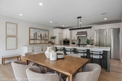 Tiny photo for 20 Pinnacle Court, Naperville, IL 60565 (MLS # 12486354)