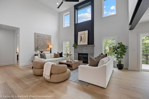 Tiny photo for 20 Pinnacle Court, Naperville, IL 60565 (MLS # 12486354)