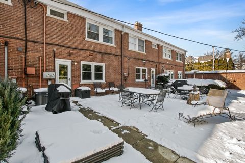 Tiny photo for 606 5th Street #606, Wilmette, IL 60091 (MLS # 12554168)