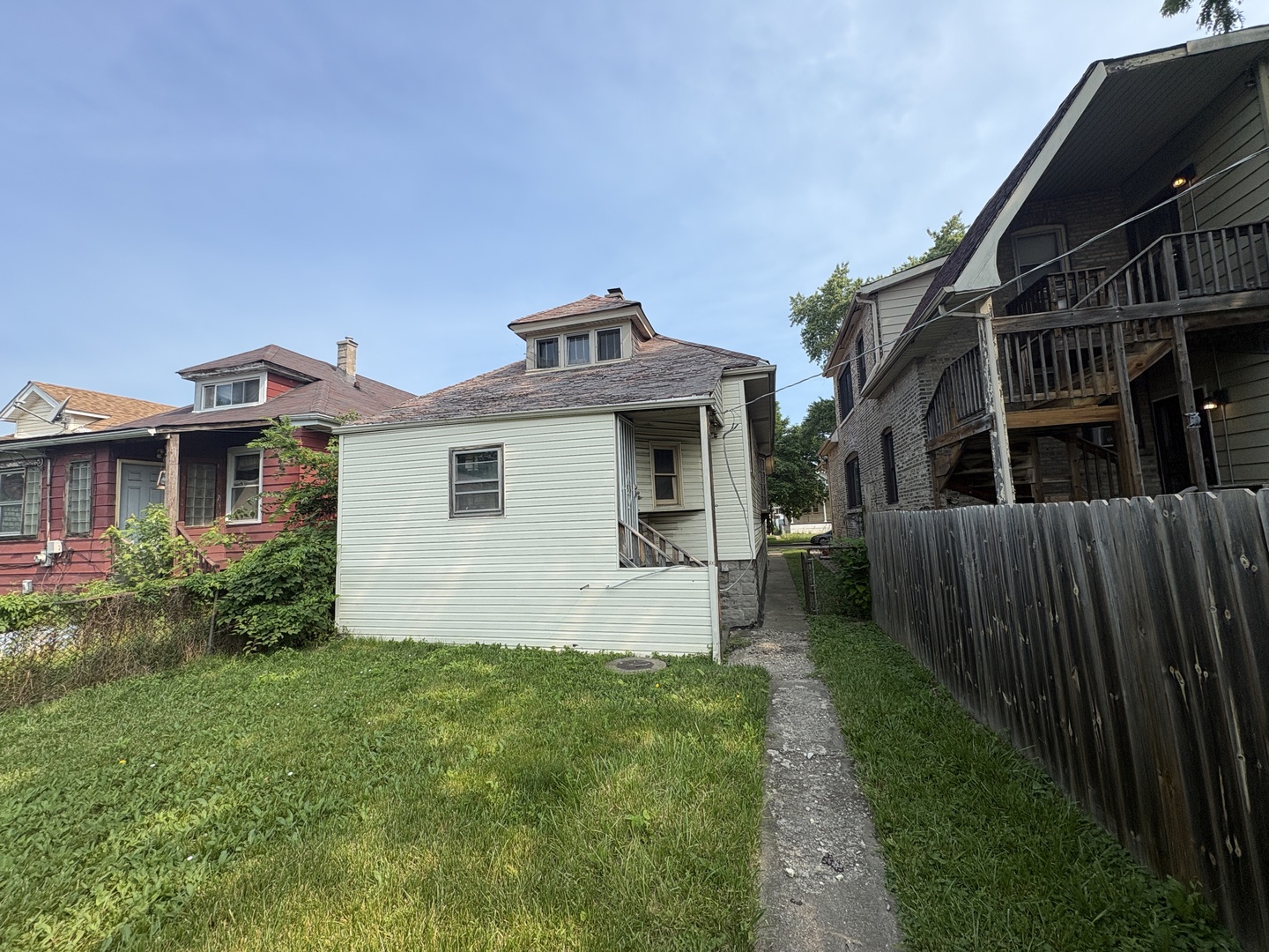 1309 W 98th