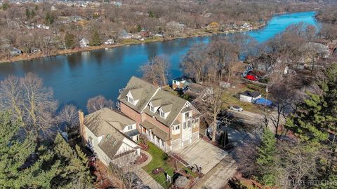 A home in St. Charles