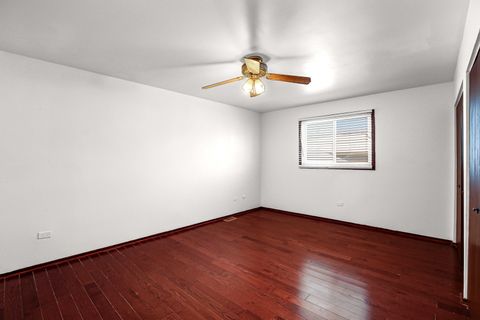 Tiny photo for 8424 Currant Avenue, Tinley Park, IL 60487 (MLS # 12527319)