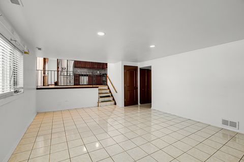 Tiny photo for 8424 Currant Avenue, Tinley Park, IL 60487 (MLS # 12527319)