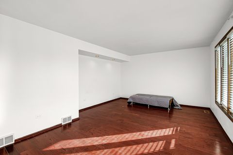 Tiny photo for 8424 Currant Avenue, Tinley Park, IL 60487 (MLS # 12527319)