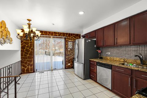 Tiny photo for 8424 Currant Avenue, Tinley Park, IL 60487 (MLS # 12527319)