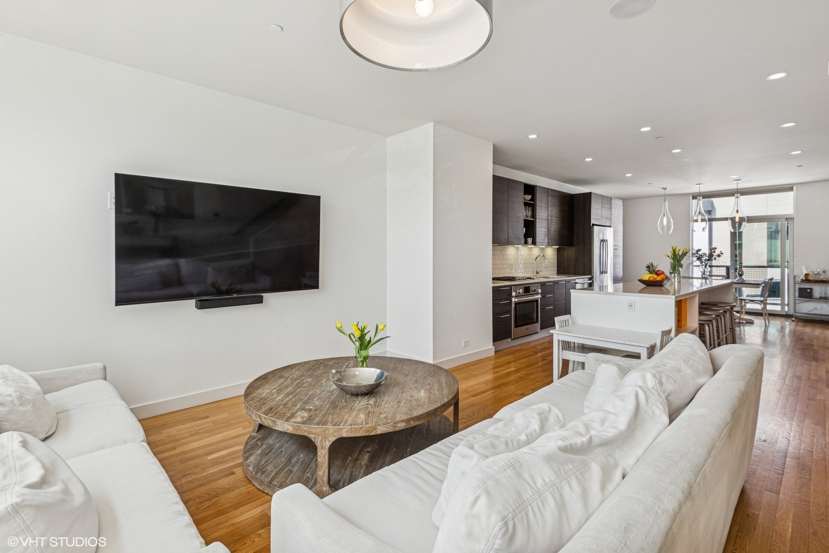 442 W Oak Street
