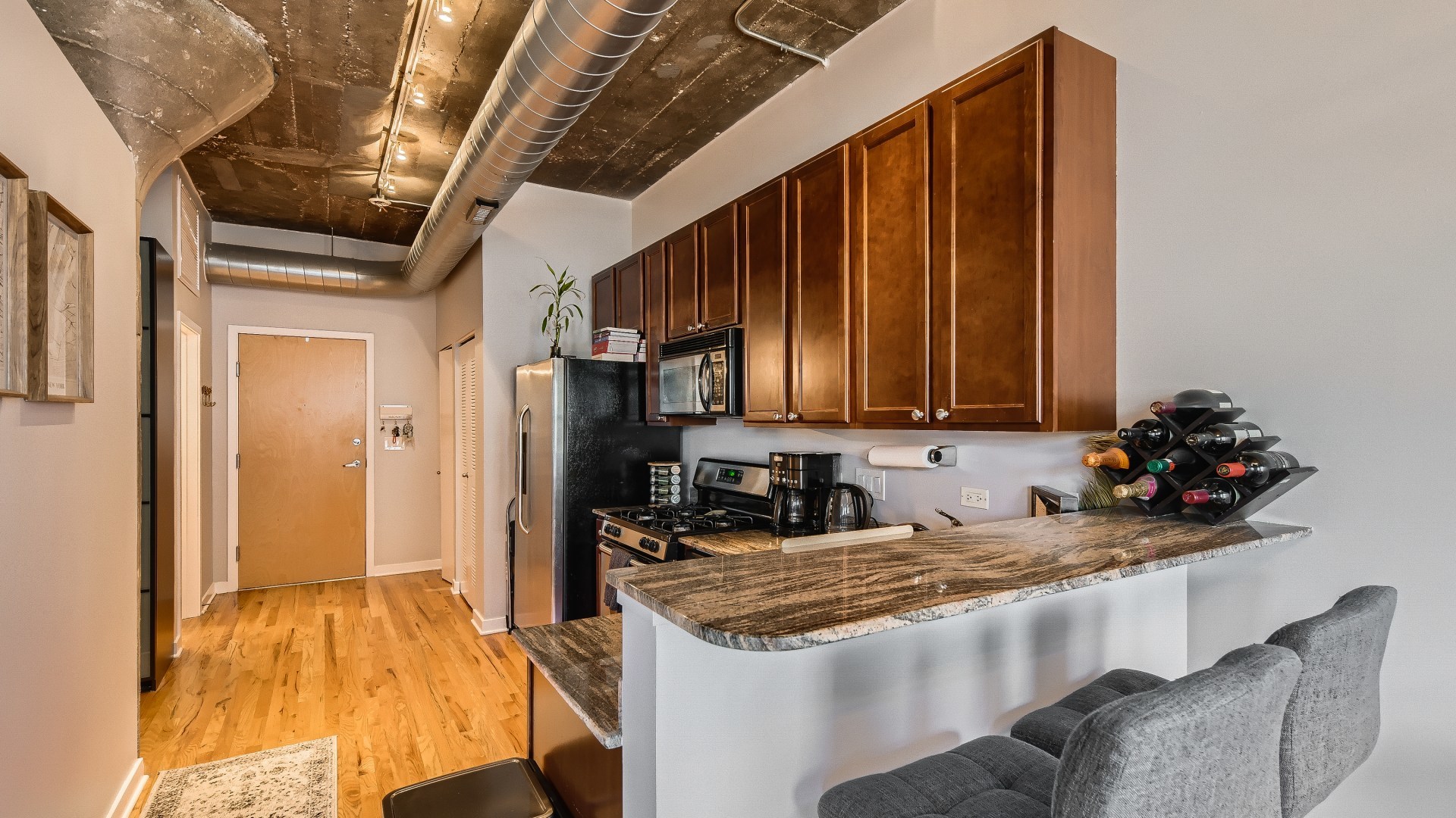 1071 W 15th Street 258