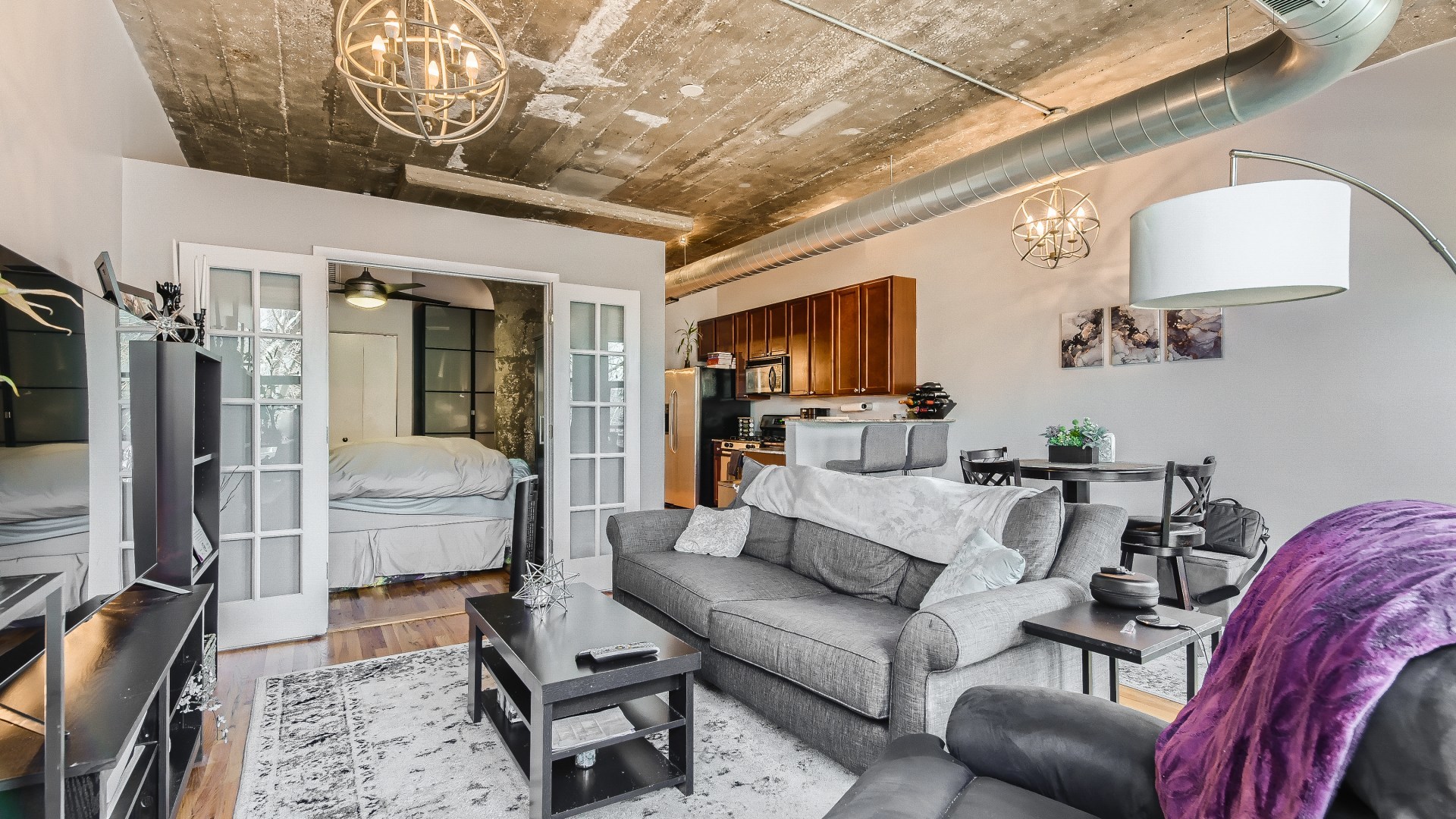 1071 W 15th Street 258