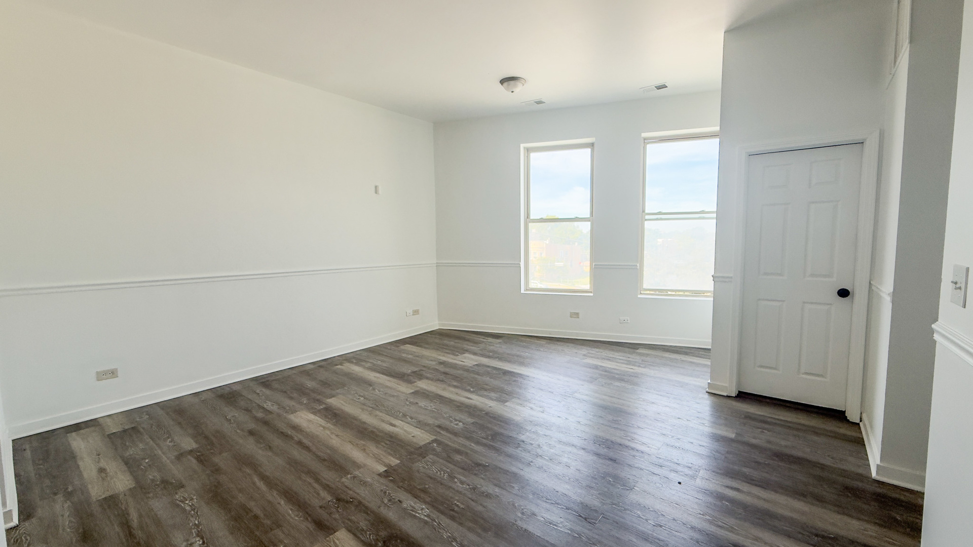 317 S Homan Avenue 3E