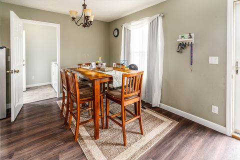 Tiny photo for 1914 Clarke Street, Murphysboro, IL 62966 (MLS # 12594734)