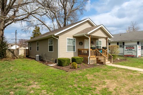 Tiny photo for 1914 Clarke Street, Murphysboro, IL 62966 (MLS # 12594734)