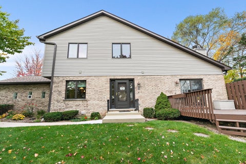 Tiny photo for 2121 N Juniper Lane, Arlington Heights, IL 60004 (MLS # 12776338)