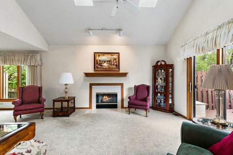 Tiny photo for 2121 N Juniper Lane, Arlington Heights, IL 60004 (MLS # 12776338)