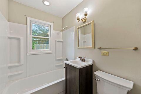 Tiny photo for 103 Hickory Drive, Carpentersville, IL 60110 (MLS # 12488259)