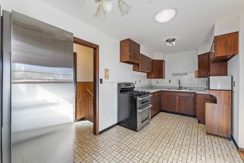 Tiny photo for 1724 Illinois Street, Des Plaines, IL 60018 (MLS # 12374453)