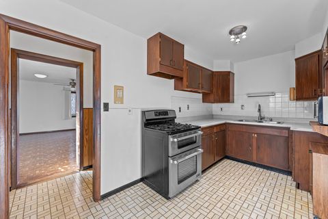 Tiny photo for 1724 Illinois Street, Des Plaines, IL 60018 (MLS # 12374453)