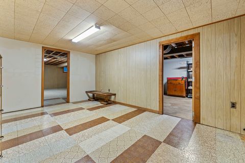 Tiny photo for 1724 Illinois Street, Des Plaines, IL 60018 (MLS # 12374453)