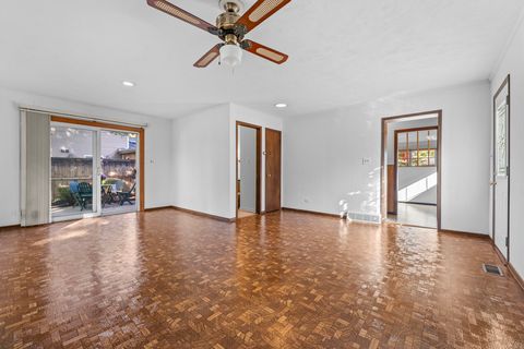 Tiny photo for 1724 Illinois Street, Des Plaines, IL 60018 (MLS # 12374453)