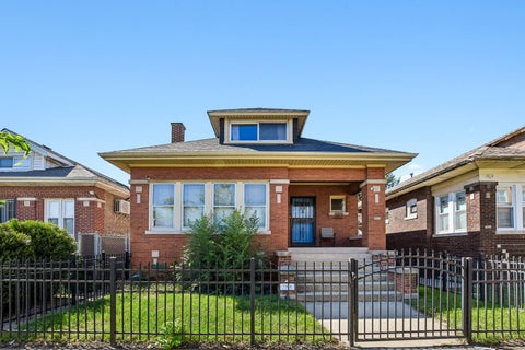 Photo of 7918 S Luella Avenue, Chicago, IL 60617 (MLS # 12767701)