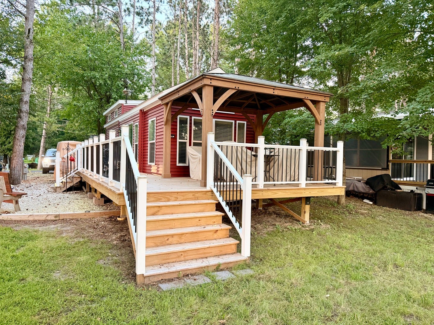 11-292 Woodhaven Lakes