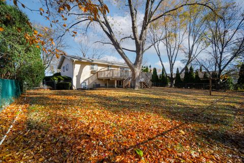 Tiny photo for 927 E Cooper Drive, Palatine, IL 60067 (MLS # 12515681)