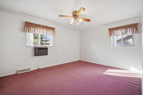 Tiny photo for 927 E Cooper Drive, Palatine, IL 60067 (MLS # 12515681)