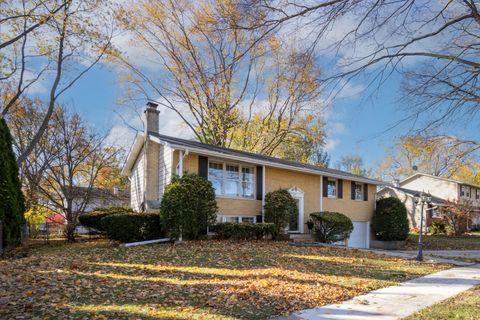 Tiny photo for 927 E Cooper Drive, Palatine, IL 60067 (MLS # 12515681)