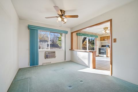 Tiny photo for 927 E Cooper Drive, Palatine, IL 60067 (MLS # 12515681)