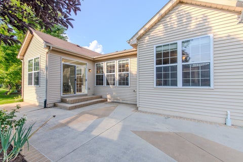 Tiny photo for 21243 Lily Lake Lane, Crest Hill, IL 60403 (MLS # 12690824)