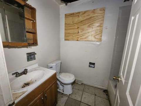 Tiny photo for 6717 S Rhodes Avenue, Chicago, IL 60637 (MLS # 12647374)
