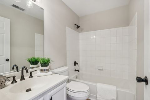 Tiny photo for 2060 Lyndhurst Lane, Aurora, IL 60503 (MLS # 12505726)