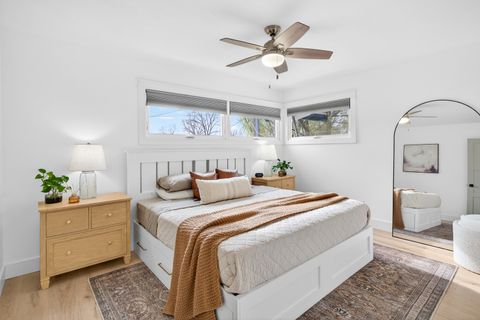 Tiny photo for 327 30th Avenue N, Clinton, IA 52732 (MLS # 12611702)