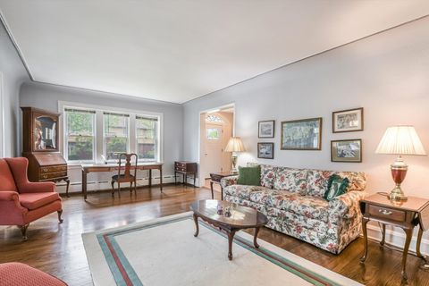 Tiny photo for 718 S WASHINGTON Avenue, Park Ridge, IL 60068 (MLS # 12525100)