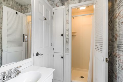 Tiny photo for 718 S WASHINGTON Avenue, Park Ridge, IL 60068 (MLS # 12525100)