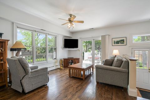 Tiny photo for 718 S WASHINGTON Avenue, Park Ridge, IL 60068 (MLS # 12525100)