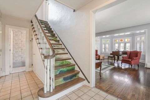 Tiny photo for 718 S WASHINGTON Avenue, Park Ridge, IL 60068 (MLS # 12525100)