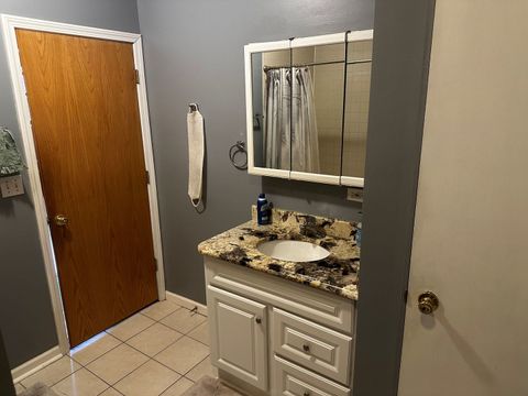 Tiny photo for 4014 S Drexel Boulevard #4R, Chicago, IL 60653 (MLS # 12503819)