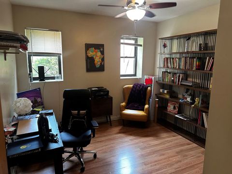 Tiny photo for 4014 S Drexel Boulevard #4R, Chicago, IL 60653 (MLS # 12503819)