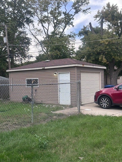 Tiny photo for 2502 Orchard Street, Blue Island, IL 60401 (MLS # 12785766)