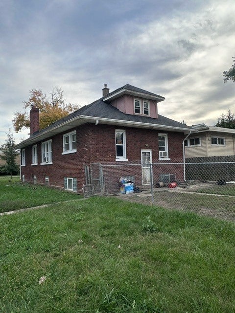Tiny photo for 2502 Orchard Street, Blue Island, IL 60401 (MLS # 12785766)